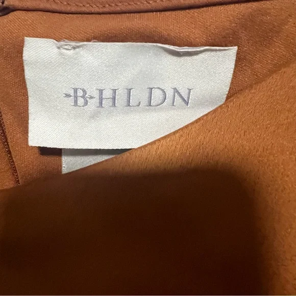 BHLDN Cali Satin Cowl-Neck Midi
Slip Dress in Excellent Pre Loved Condition - Picture 4 of 7